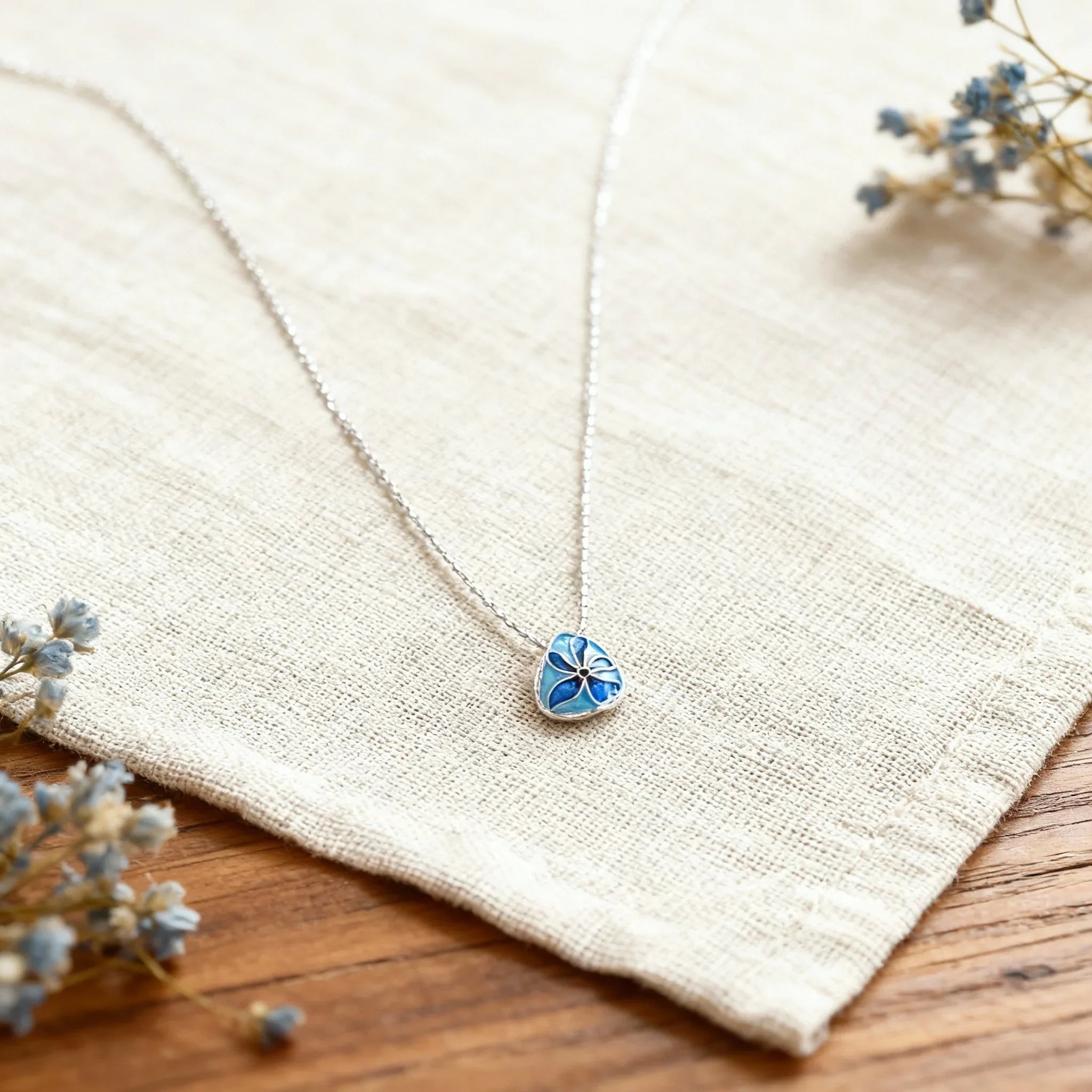 Chinese Intangible Heritage Silver Filigree Necklace with Blue Floral Pendant - YHS-ICH